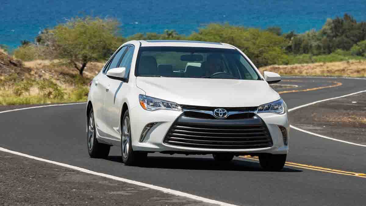 2017 Toyota Camry Model