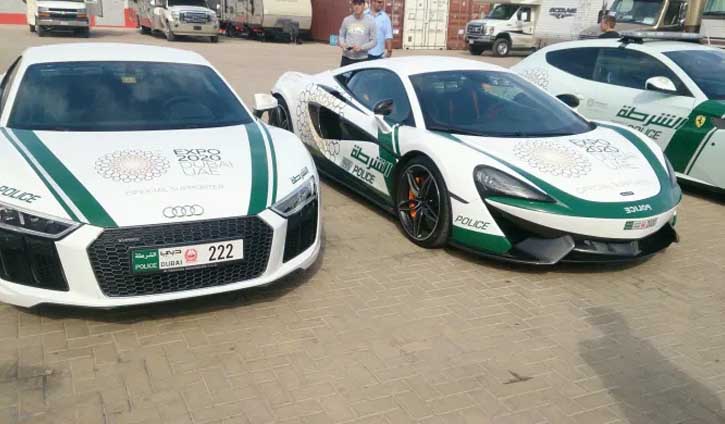 Audi R8 V10 Dubai police