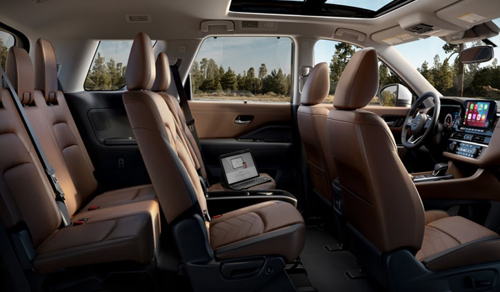 2022 Nissan Pathfinder interior