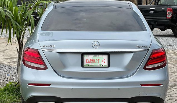 2018 Mercedes Benz E400 back view