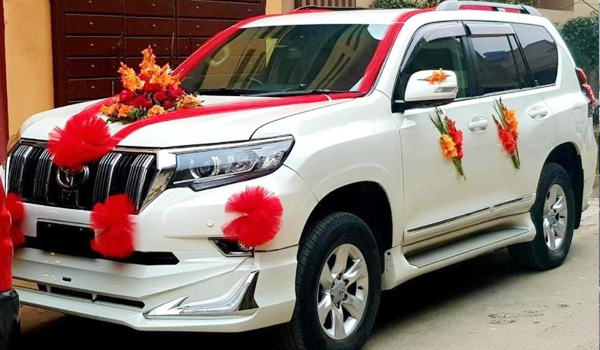 Toyota Landcruiser wedding