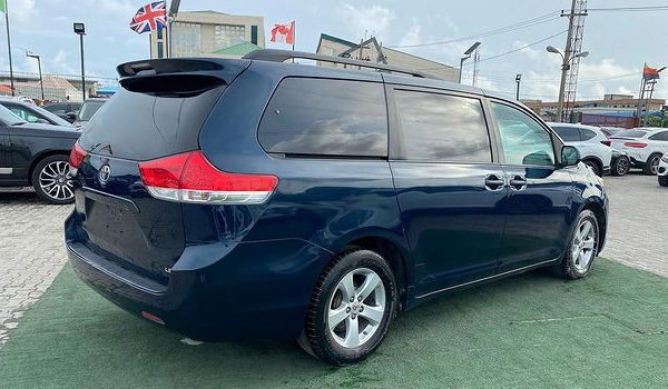 2012 Toyota Sienna Trim Levels