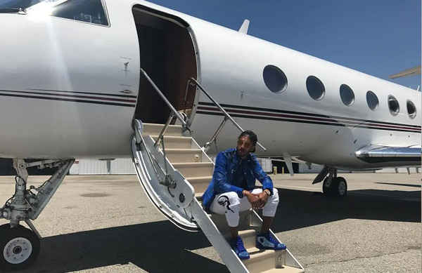 Pierre-Emerick Aubameyang private jet