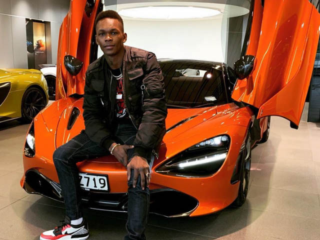 McLaren 720s Spider israel adesanya