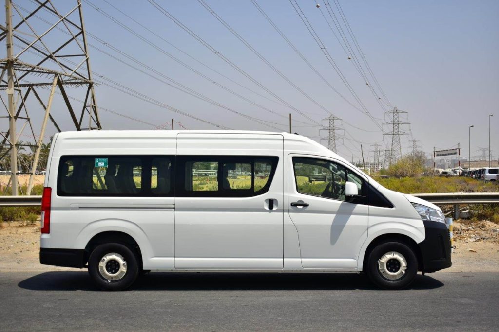 2022-toyota-hiace-petrol-bus