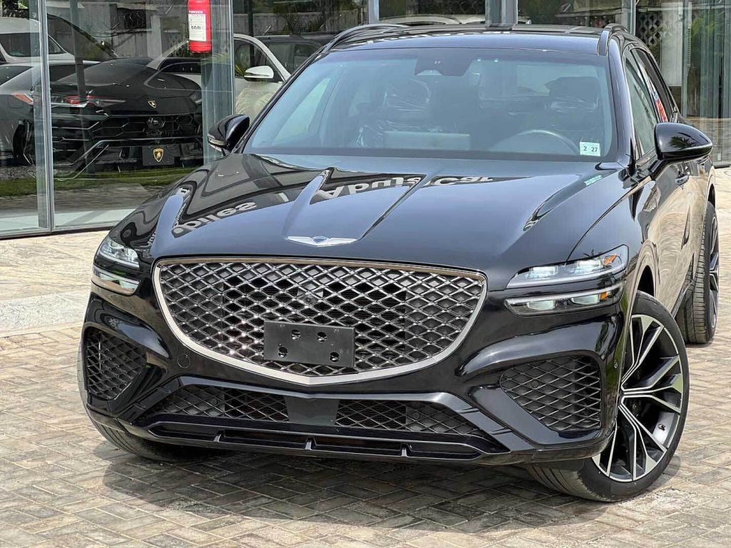 2022 Genesis GV70 front view