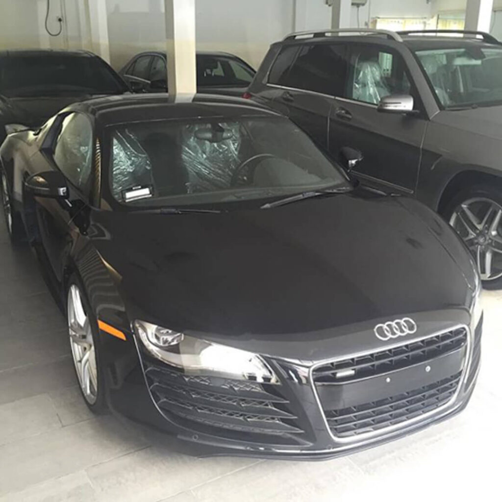 Davido Audi R8