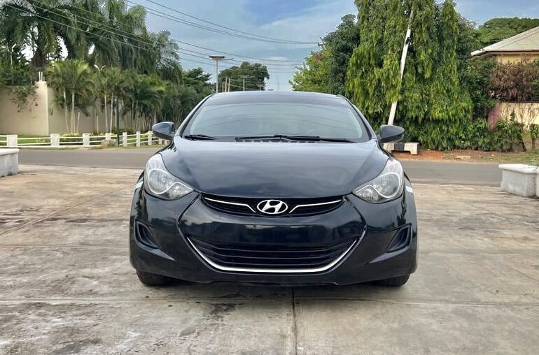 2013 Hyundai Elantra used car