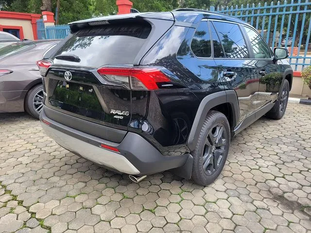 2023 Toyota rav4 back view