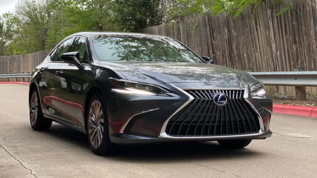 2023 Lexus ES Review