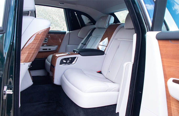 2022 Rolls Royce Phantom interior