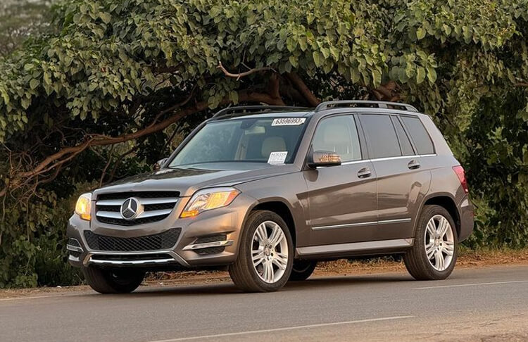 Mercedes-Benz GLK side view