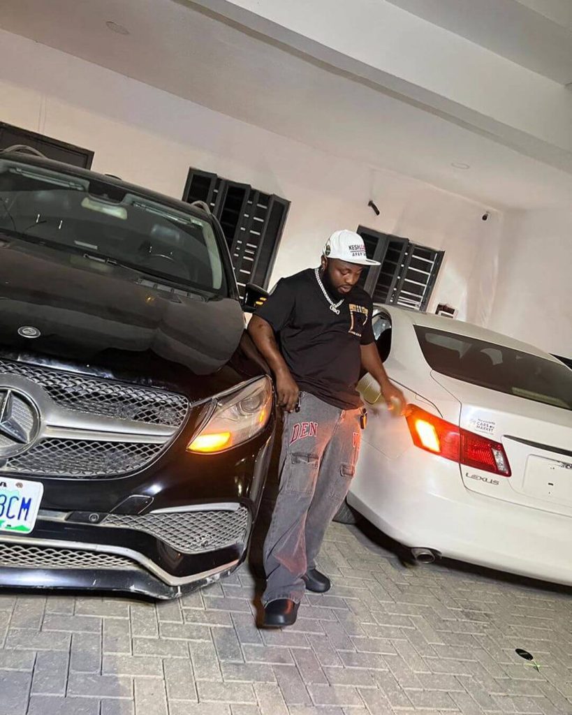 Twin OBO buys Nigerian used 2011 Lexus ES350