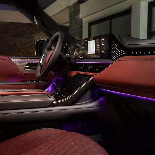 2025 Infiniti QX80 dashboard