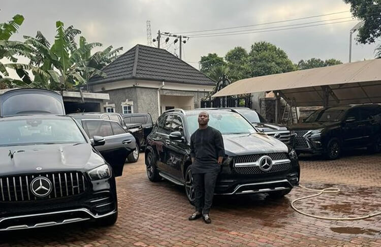 OnlyOneKesh splashed N100Million to buy himself the latest 2021 Mercedes Benz GLE 450 to Kickstart his new year