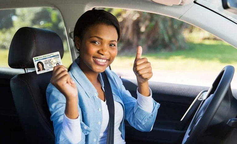 “You Can’t Drive With Foreign Driver’s License In Nigeria” Nigerian Police Officer Reminds Everyone