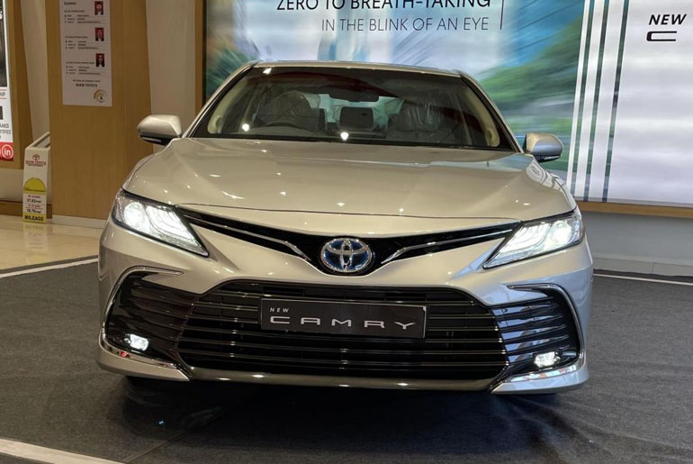 2022 Toyota Camry Hybrid