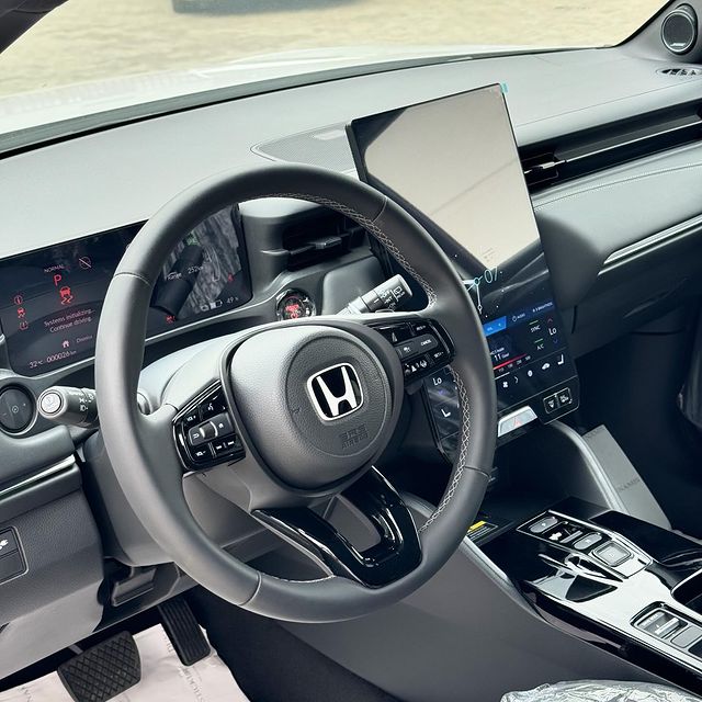 HONDA FULLY ELECTRIC E NP1 2023 MODEL interior