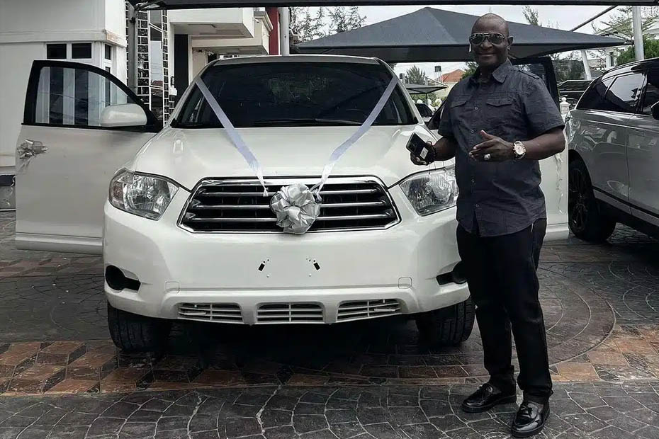 Yhemolee Gifts His Father A Toyota Highlander