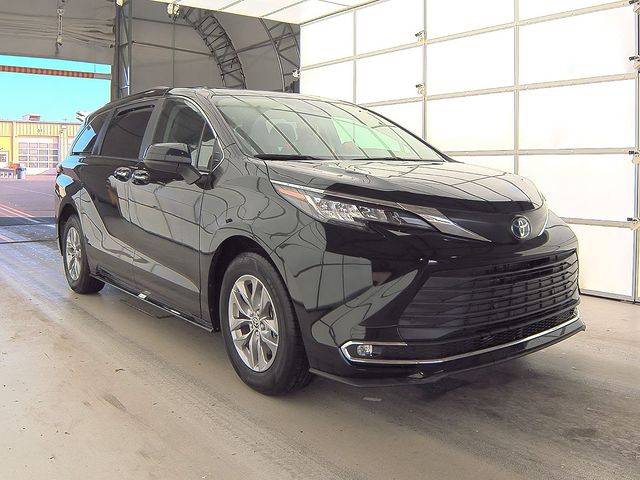 2024 Toyota Sienna for sale